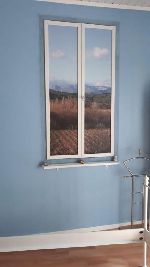 Bed and Breakfast Sur La Bonnefooi Prades-sur-Vernazobre Esterno foto